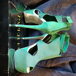 Paper Fox McCoy heels, size 11, Green